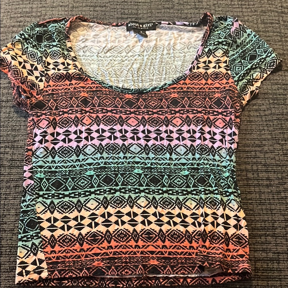 About A Girl Multicolor Tribal Print Short Sleeve Top